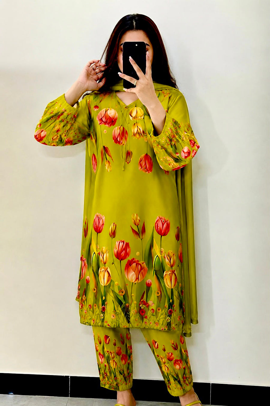 Zeen Lime Green Floral Lawn 3 Piece Suit – Printed 3PC